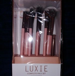 Luxie Rose Gold Complete Face Brush Set